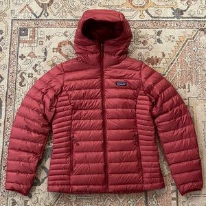 Patagonia Down Hoodie puffer jacket